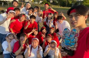 コムドット運動会 赤組が堪能した高級グランピング施設を徹底解剖!