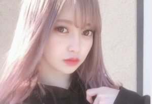 ヘラヘラ三銃士まりなの全てを解剖！本名、年齢、身長、血液型、大学を徹底解説